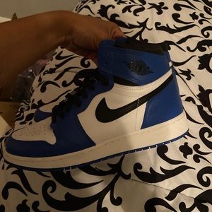 JORDAN 1 RETRO BLUE